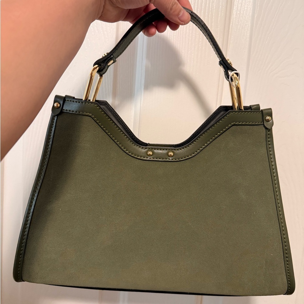 Elegant Green Handbag - Picture 3 of 8